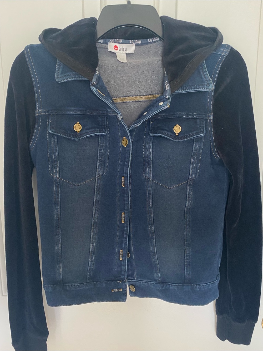 So Low Denim Jacket with Black velour Hood and Sleeves.
M. Excellent condition